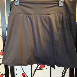Old Navy Black Skort